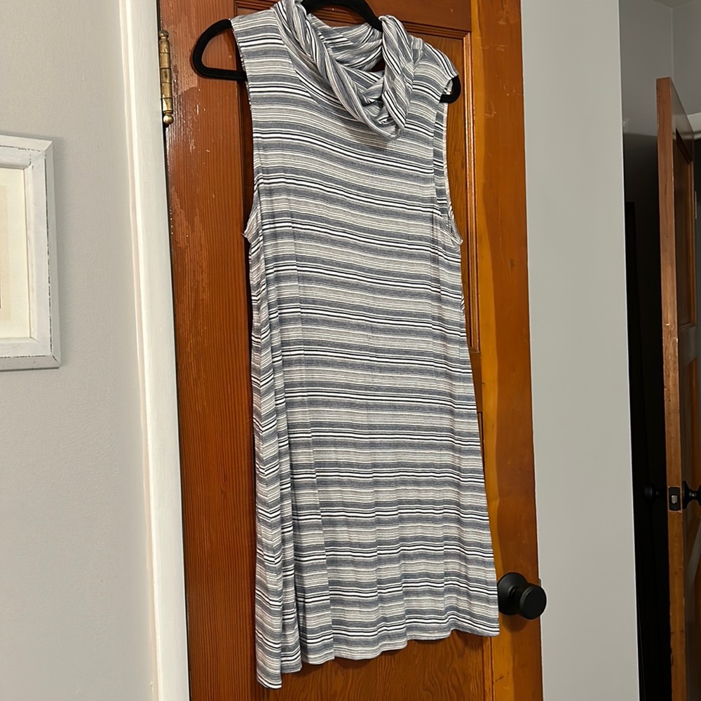 ✨Flash Sale✨ Cowl Neck Dress